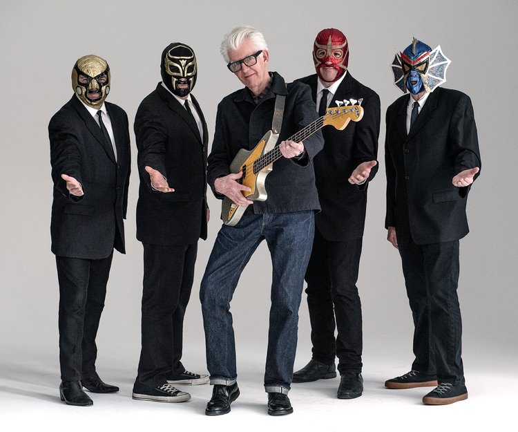 Nick Lowe & Los Straitjackets