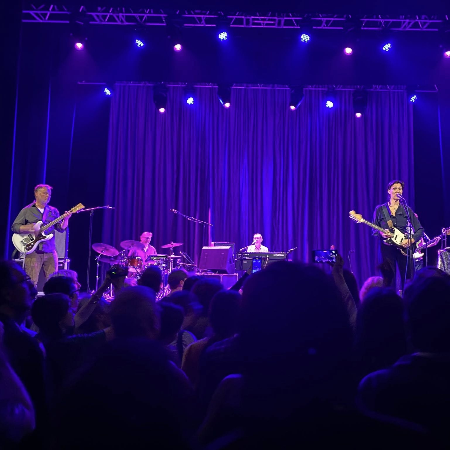 Stereolab, hier soir au Trianon à Paris / Photo : Jeff Casella Stereolab, hier soir au Trianon à Paris / Photo : Jeff Casella