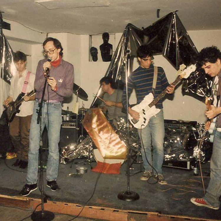 Fly Ashtray back in the days / Photo : DR